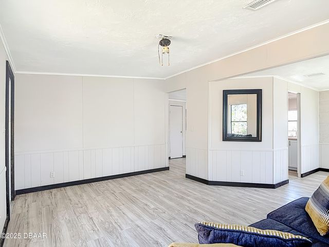 1585 Tuscaloosa Avenue, Holly Hill, FL 32117