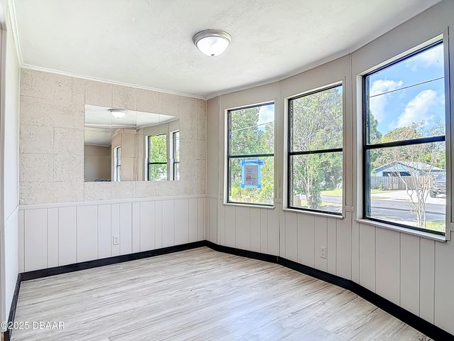 1585 Tuscaloosa Avenue, Holly Hill, FL 32117