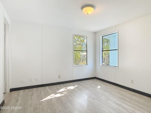 1585 Tuscaloosa Avenue, Holly Hill, FL 32117