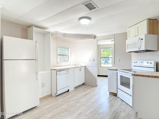 1585 Tuscaloosa Avenue, Holly Hill, FL 32117