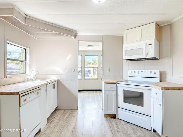 1585 Tuscaloosa Avenue, Holly Hill, FL 32117