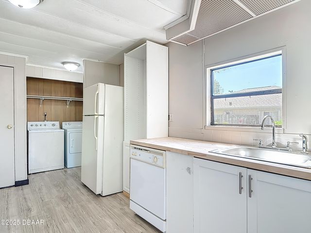 1585 Tuscaloosa Avenue, Holly Hill, FL 32117