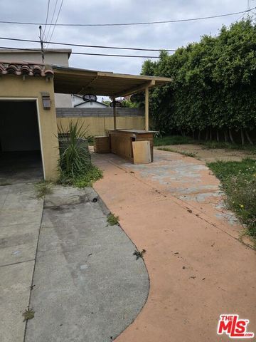 3016 W 83rd Street, Inglewood, CA 90305