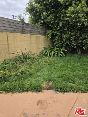 3016 W 83rd Street, Inglewood, CA 90305