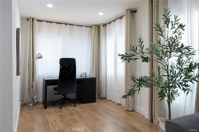 135 N Vendome Street, Los Angeles, CA 90026