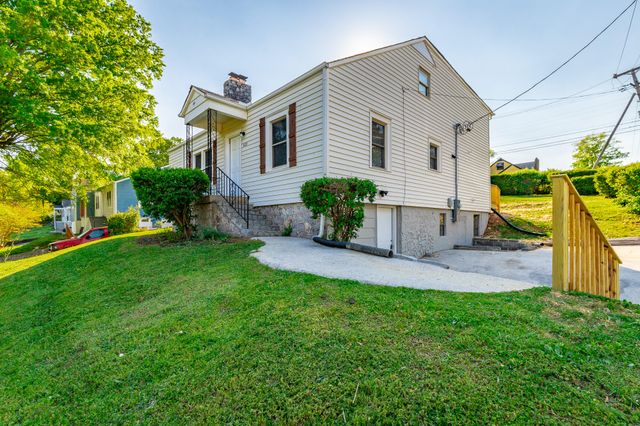 1123 Orangewood Avenue, Chattanooga, TN 37404
