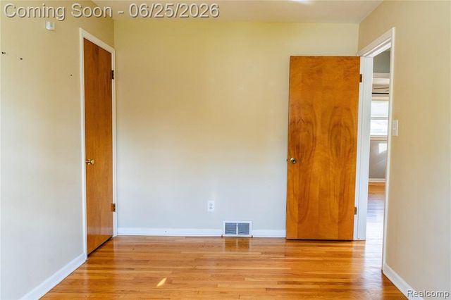 30524 Rush Street, Garden City, MI 48135