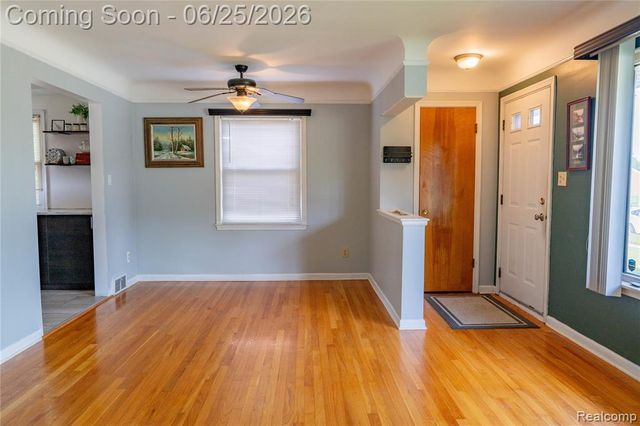 30524 Rush Street, Garden City, MI 48135