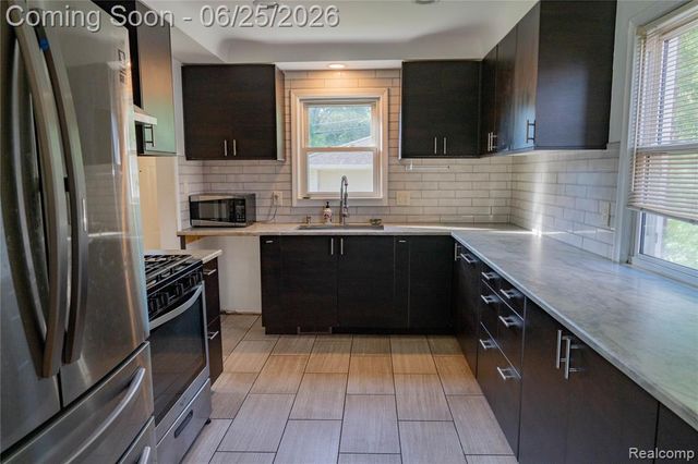 30524 Rush Street, Garden City, MI 48135
