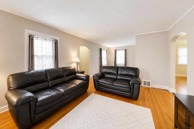 5141 N Octavia Avenue, Harwood Heights, IL 60706