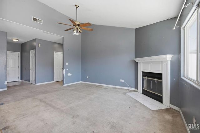 5225 Tierra Abierta Drive, Bakersfield, CA 93307