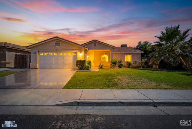 5225 Tierra Abierta Drive, Bakersfield, CA 93307