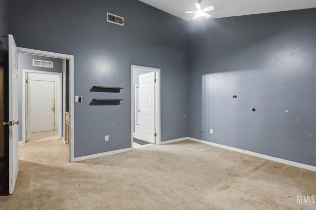 5225 Tierra Abierta Drive, Bakersfield, CA 93307