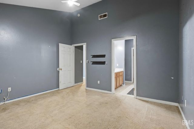 5225 Tierra Abierta Drive, Bakersfield, CA 93307