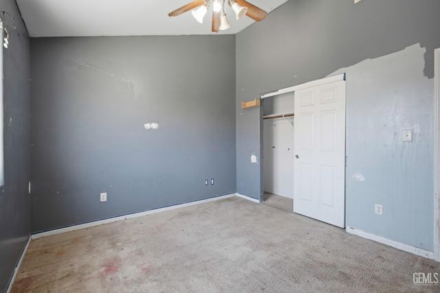 5225 Tierra Abierta Drive, Bakersfield, CA 93307
