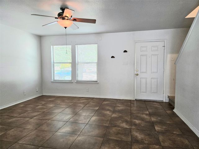 161 Beech DR, Kyle, TX 78640