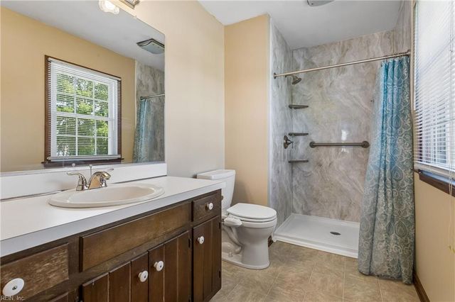 2 Tallyho TURN, Hampton, VA 23666