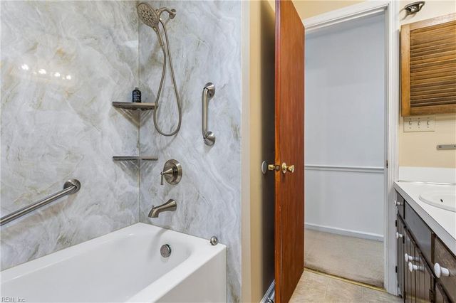 2 Tallyho TURN, Hampton, VA 23666