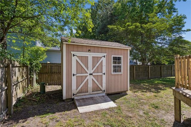 2 Tallyho TURN, Hampton, VA 23666