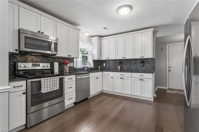 2 Tallyho TURN, Hampton, VA 23666