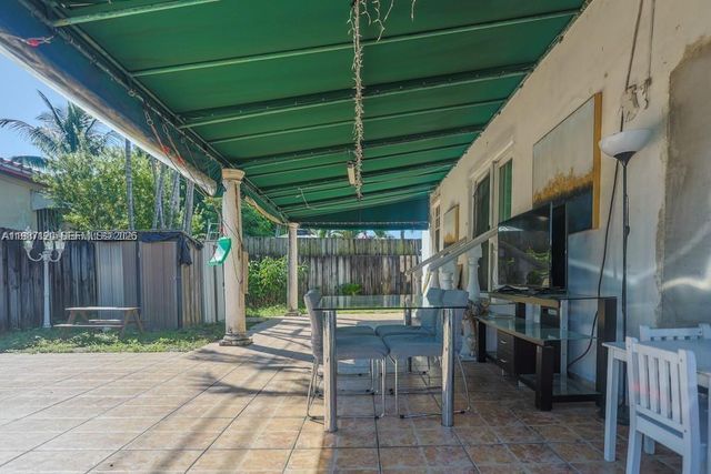 3495 W 2nd Ave, Hialeah, FL 33012