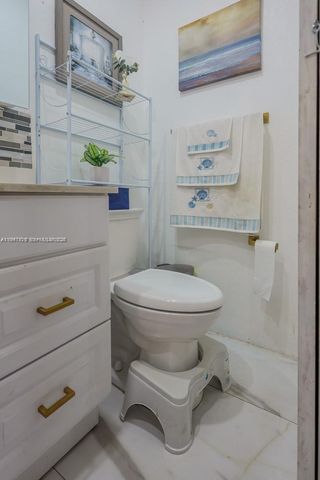 3495 W 2nd Ave, Hialeah, FL 33012