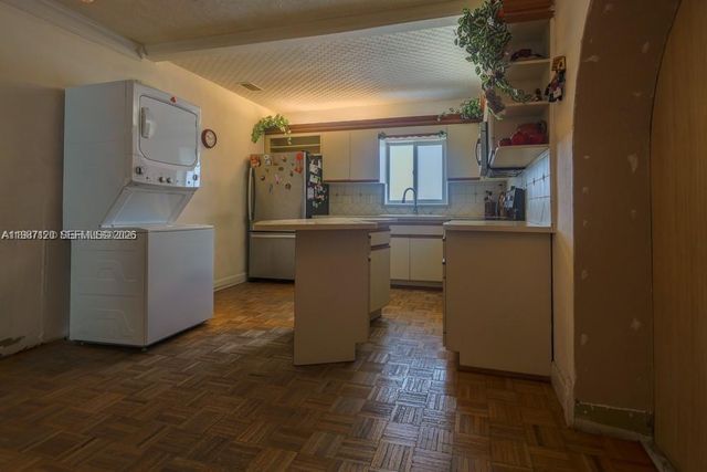 3495 W 2nd Ave, Hialeah, FL 33012