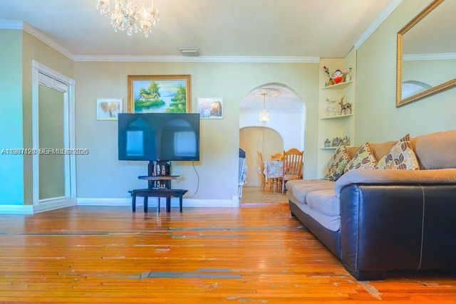 3495 W 2nd Ave, Hialeah, FL 33012