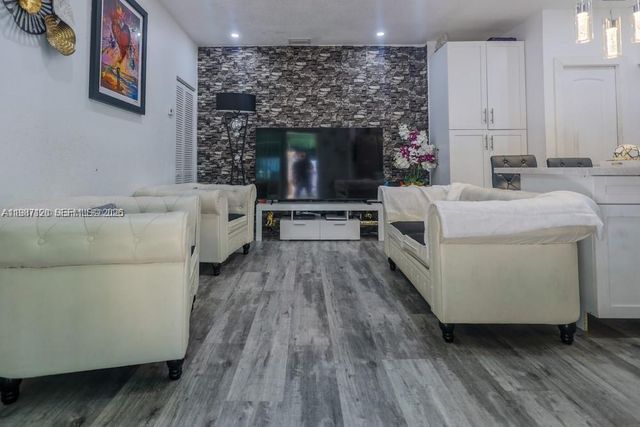 3495 W 2nd Ave, Hialeah, FL 33012