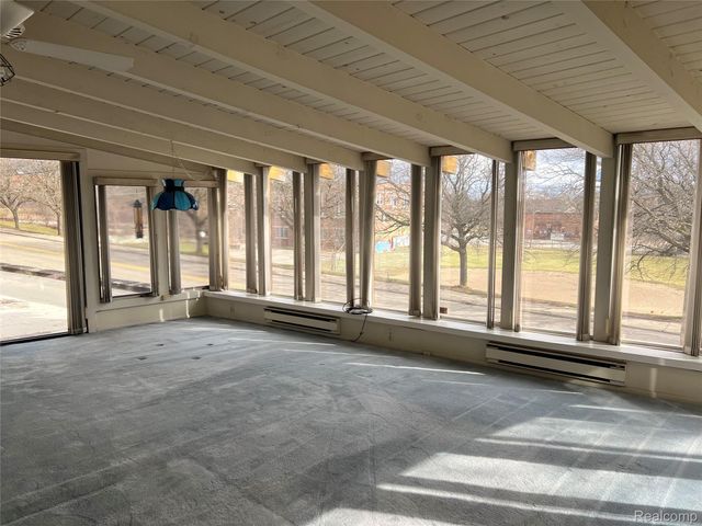 915 E Court Street 104, Flint, MI 48503