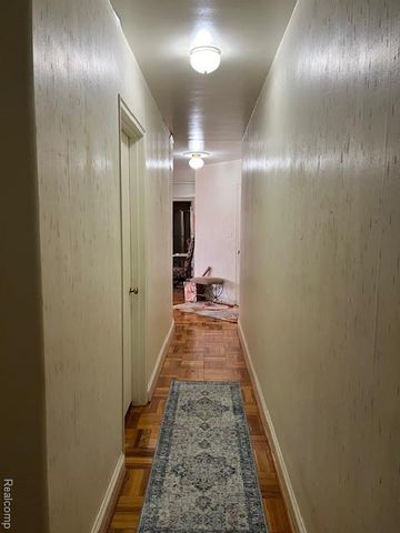 915 E Court Street 104, Flint, MI 48503