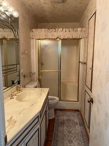 915 E Court Street 104, Flint, MI 48503