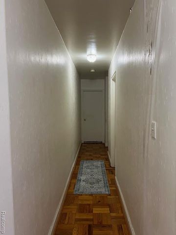 915 E Court Street 104, Flint, MI 48503