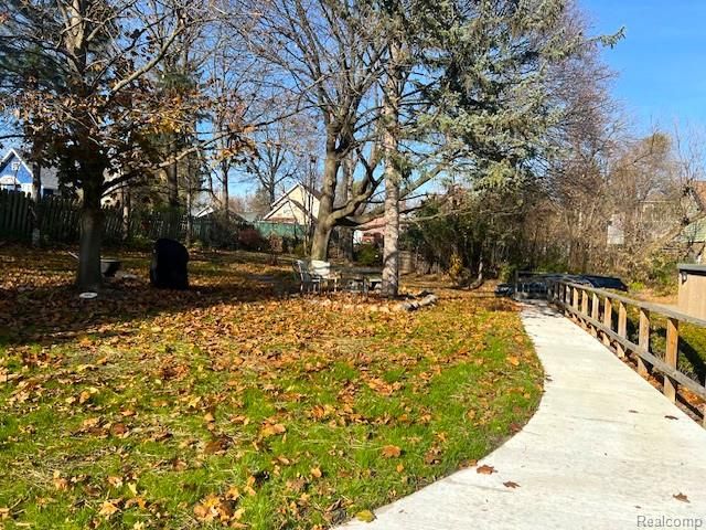 915 E Court Street 104, Flint, MI 48503