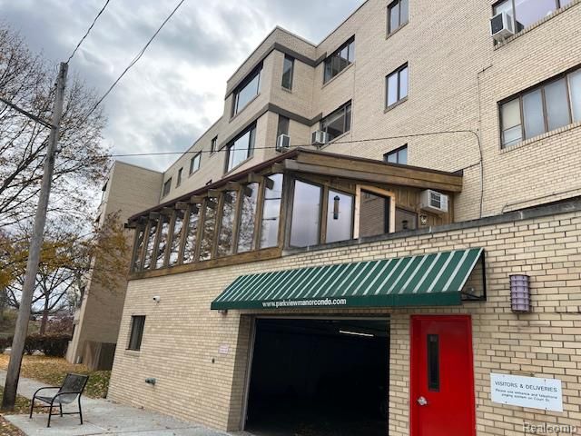 915 E Court Street 104, Flint, MI 48503