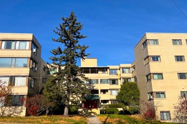 915 E Court Street 104, Flint, MI 48503