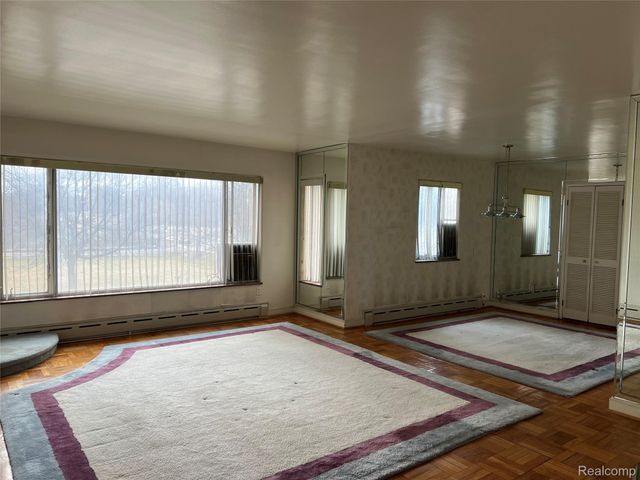 915 E Court Street 104, Flint, MI 48503