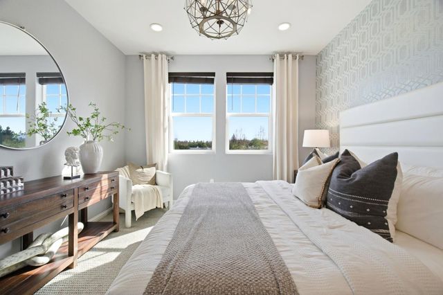 394 Circuit Way, Mountain View, CA 94043