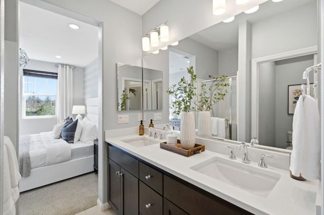 394 Circuit Way, Mountain View, CA 94043