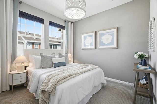 394 Circuit Way, Mountain View, CA 94043