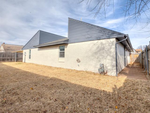 8400 NW 111th Street, Oklahoma City, OK 73162
