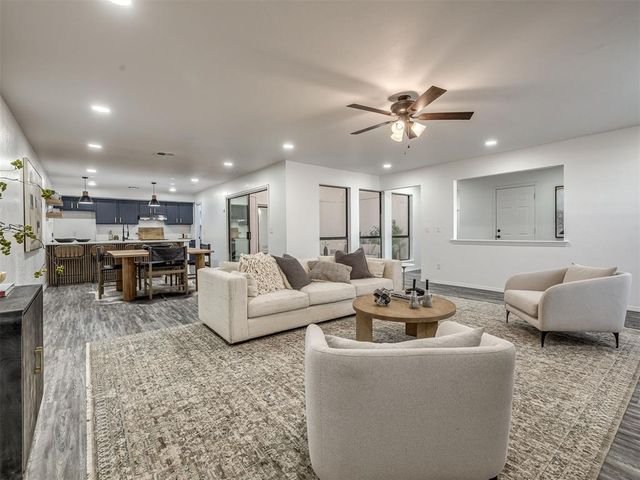 8400 NW 111th Street, Oklahoma City, OK 73162