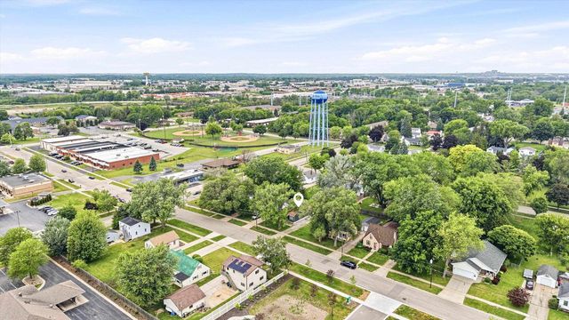 834 OAK STREET, De Pere, WI 54115