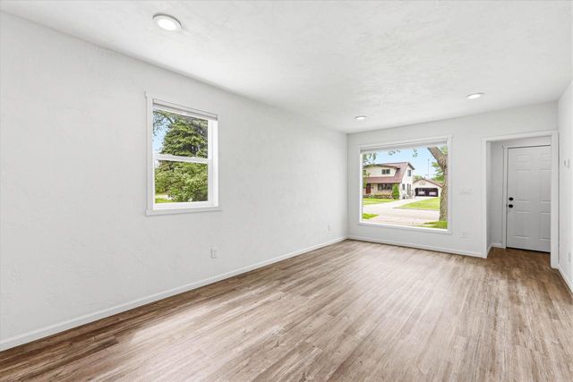 834 OAK STREET, De Pere, WI 54115