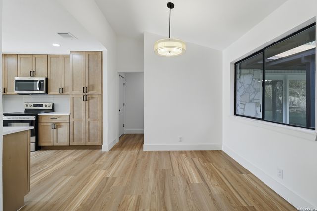 16923 Hidden Timber Wood, San Antonio, TX 78248