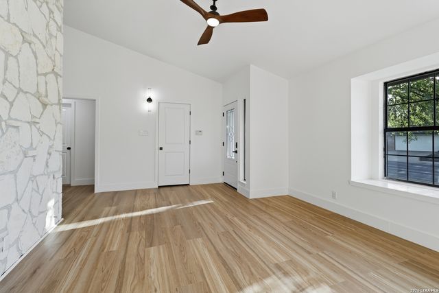 16923 Hidden Timber Wood, San Antonio, TX 78248