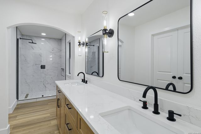 16923 Hidden Timber Wood, San Antonio, TX 78248