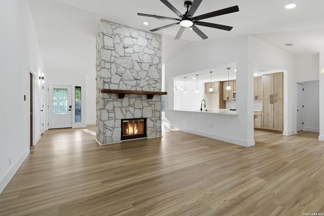 16923 Hidden Timber Wood, San Antonio, TX 78248