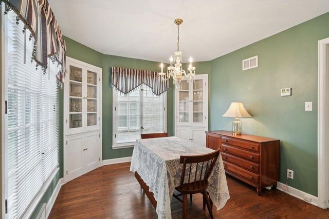 2863 N 90th STREET, Milwaukee, WI 53222