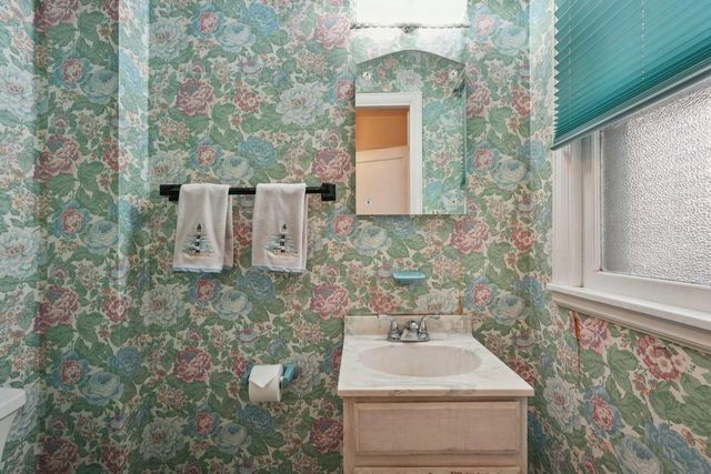 2863 N 90th STREET, Milwaukee, WI 53222